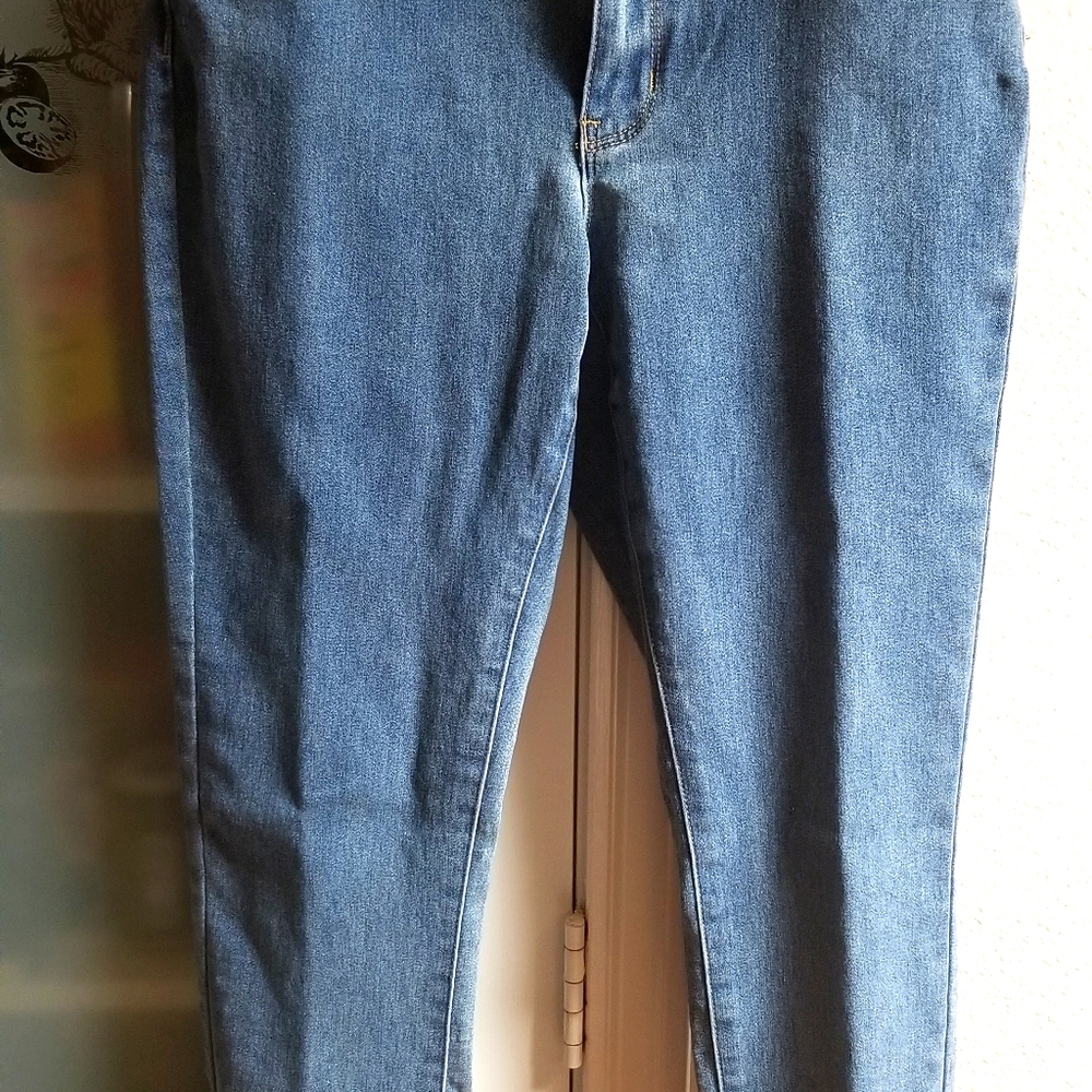 Ladies Venus bum lifting skinny jeans